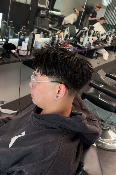 美式前刺